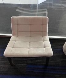 [#00-37] Armless Chair