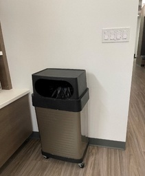 [#00-4] Trash can