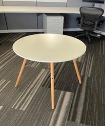 [#00-63] White Round Table